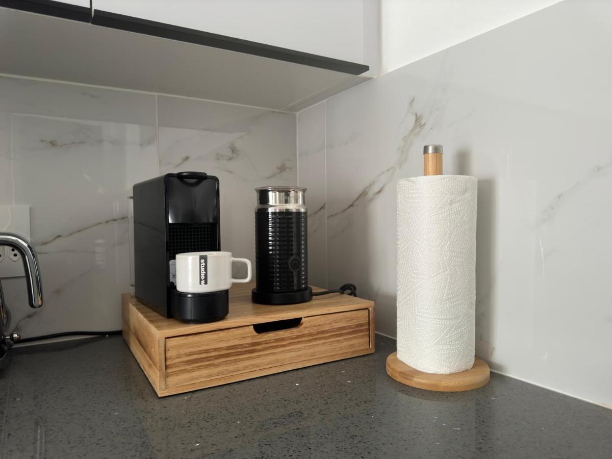 Stylish Executive Apartment With Power Backup 요하네스버그 외부 사진